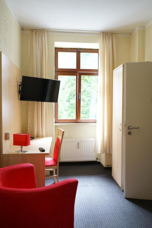 Görlitz Gaestehaus Lisakowski Pension Am Brautwiesenpark מראה חיצוני תמונה