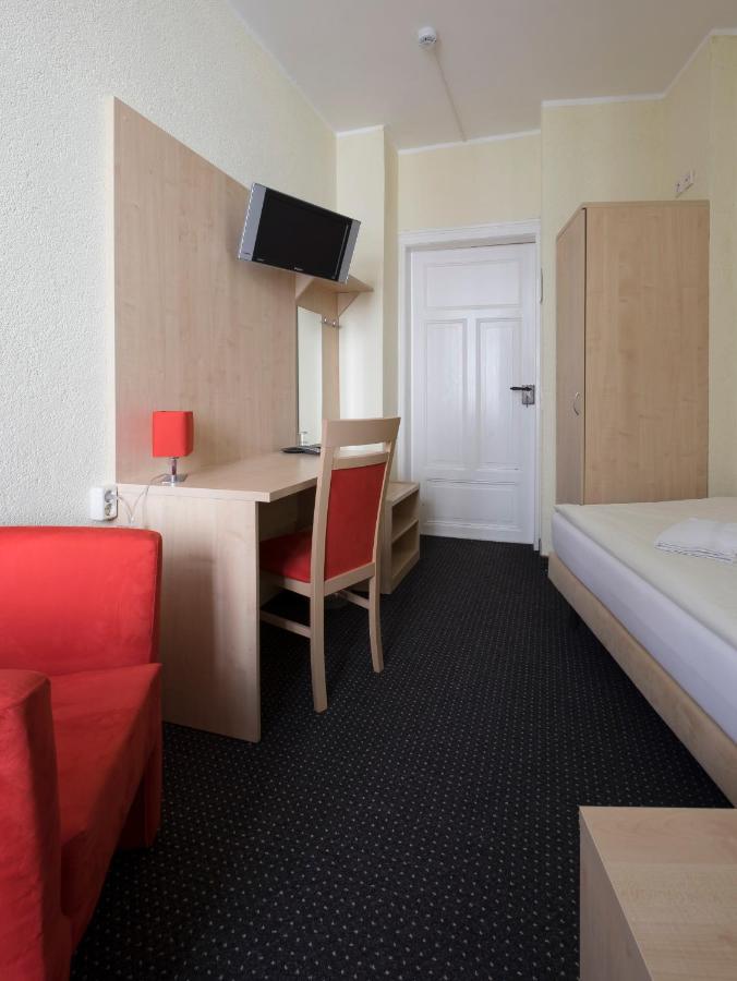 Görlitz Gaestehaus Lisakowski Pension Am Brautwiesenpark מראה חיצוני תמונה